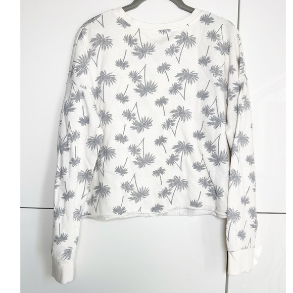 Zoe + Liv women’s cropped palm tree sweatshirt SZ medium cream gray roll hem - Picture 3 of 4